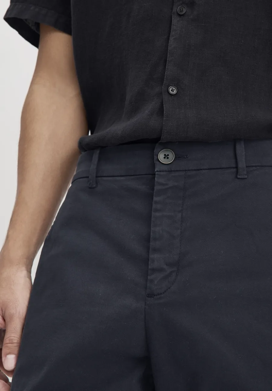 Chino Shorts LENN Regular aus Bio-Baumwolle von hessnatur