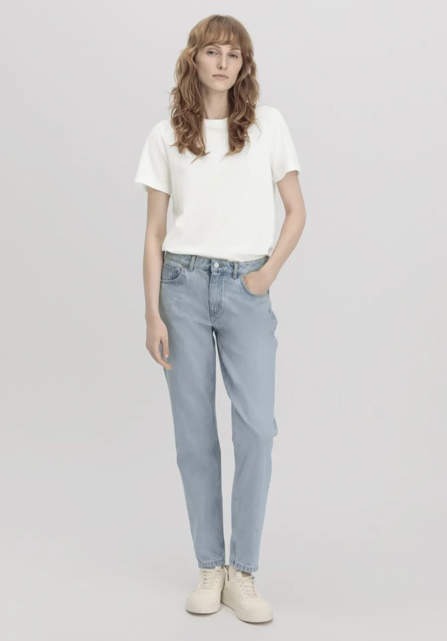 Jeans HANNA Mom High Rise aus reinem Bio-Denim von hessnatur