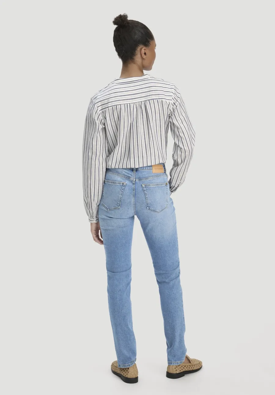 Jeans LEA Mid Rise Slim aus Bio-Denim von hessnatur