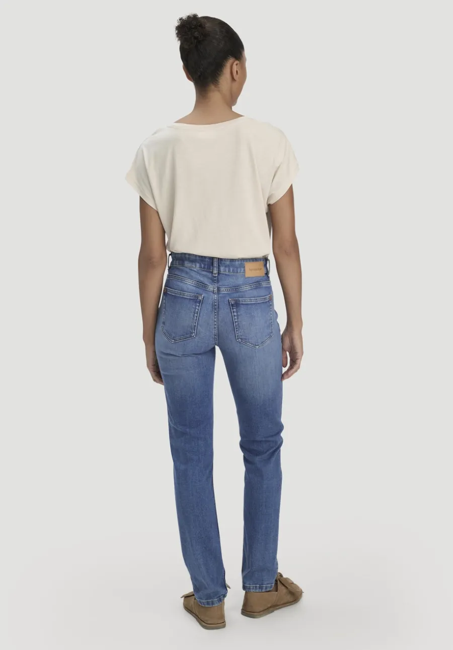 Jeans LEA Slim aus Bio-Denim von hessnatur