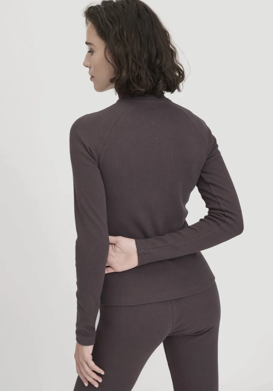 Longsleeve Fitted BETTER RECYCLING aus Bio-Baumwolle von hessnatur