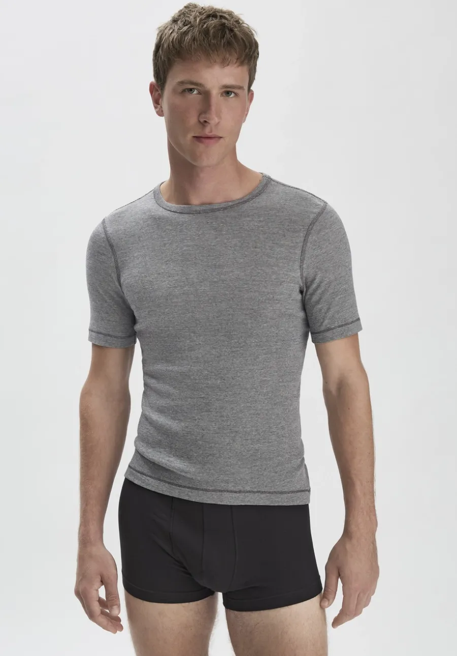 T-Shirt PURE FUNCTION mit Bio-Merinowolle und Seide von hessnatur